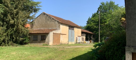 3 bedrooms Castles in Espiens, France No. 103056 5