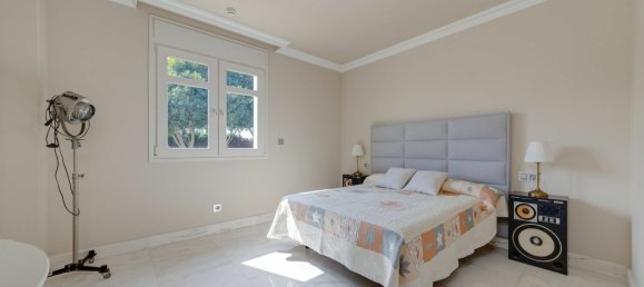 6 bedrooms House in Valencian Community, Spain No. 285439 8