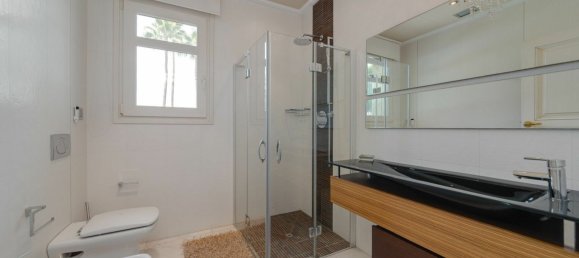 6 bedrooms House in Valencian Community, Spain No. 285439 9