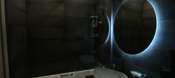 Квартира с 3 комнатами в Тбилиси, Грузия № 1442 43