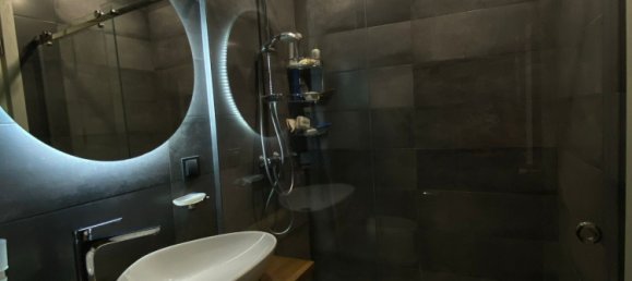 Квартира с 3 комнатами в Тбилиси, Грузия № 1442 35