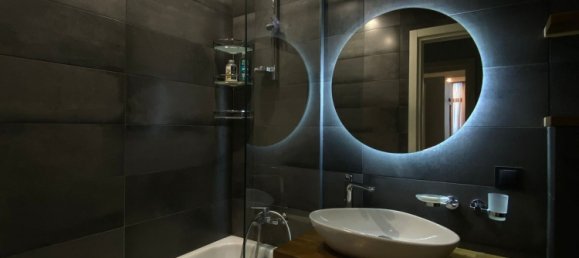 Квартира с 3 комнатами в Тбилиси, Грузия № 1442 40