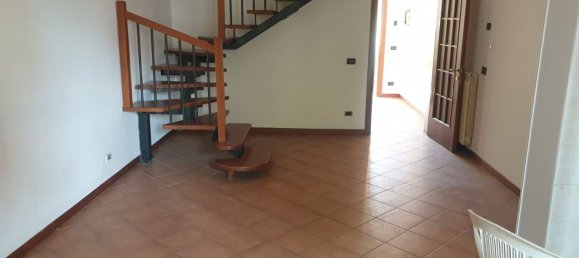 Квартира с 3 комнатами в Конкордия сулла Секкьи, Италия № 79889 3