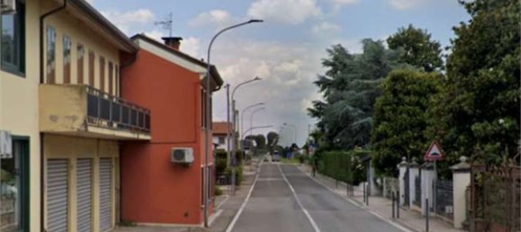 42m² Commercial property in Cona, Italy No. 351847 7
