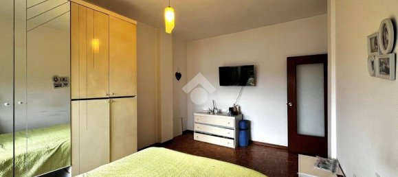 Apartamento de 2 dormitorios en Varese, Italy No. 141219 11