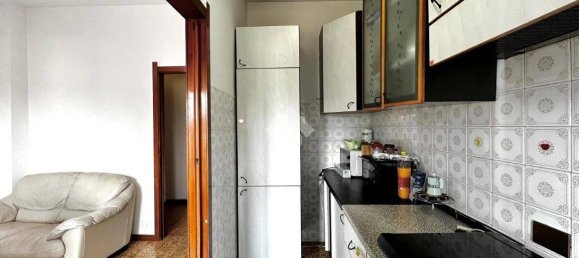 Apartamento de 2 dormitorios en Varese, Italy No. 141219 8
