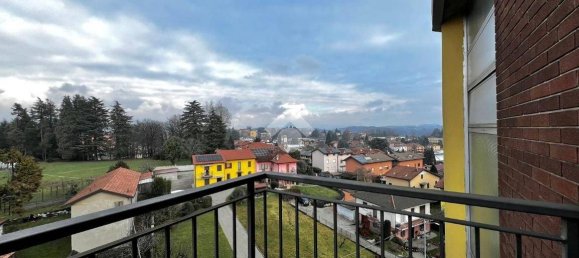 Apartamento de 2 dormitorios en Varese, Italy No. 141219 4