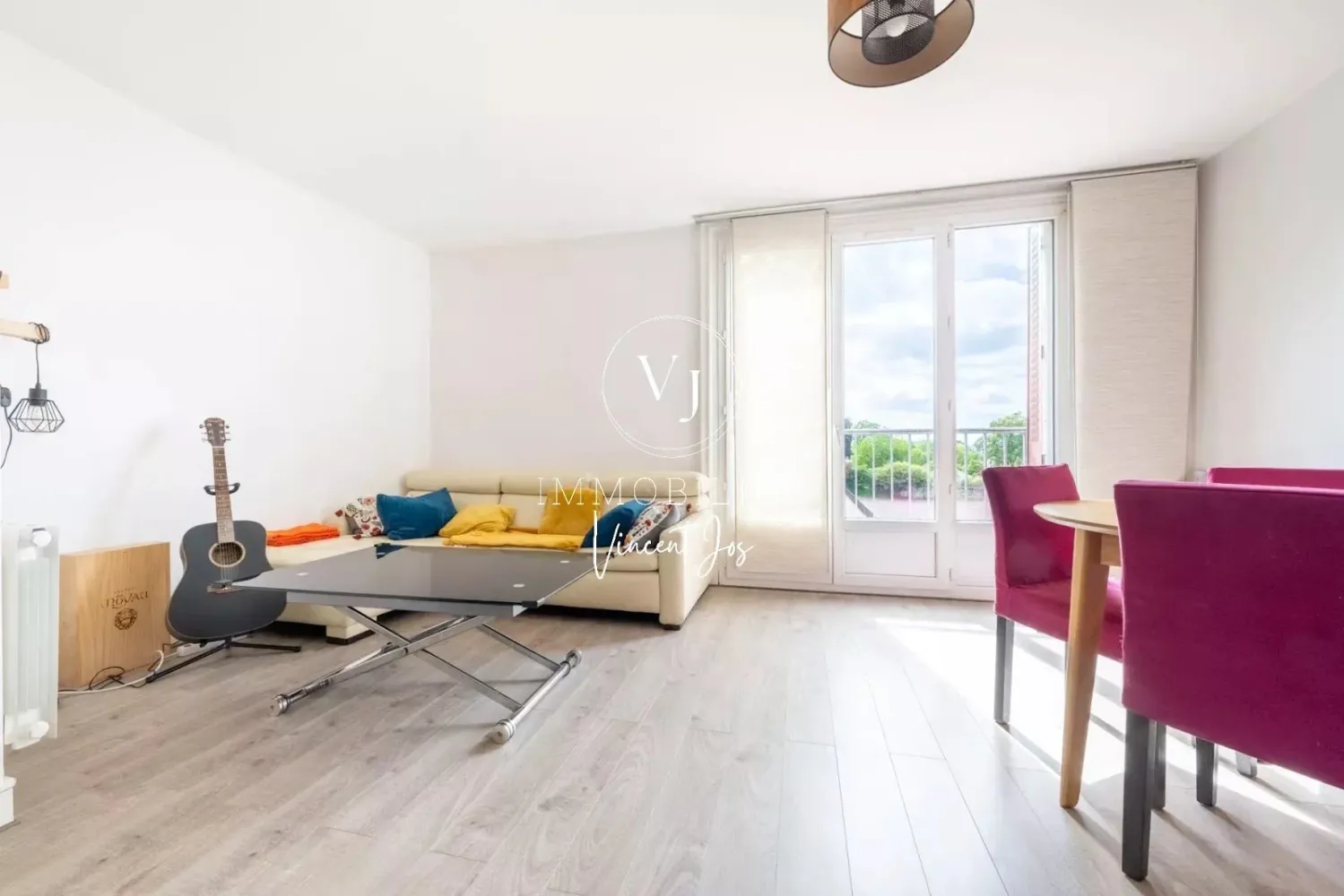 2 Schlafzimmer Wohnung in Aubergenville, France, Nr. 321547