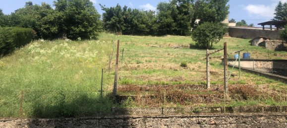 Земельный участок в Амплепуис, Франция № 106994 5