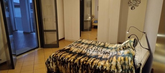 Ático de 4 habitaciónes en Medolla, Italy No. 99136 48