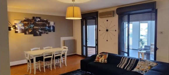 Ático de 4 habitaciónes en Medolla, Italy No. 99136 44