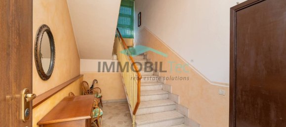 2 bedrooms Villa in Caronno Pertusella, Italy No. 258086 36