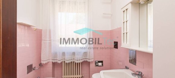 2 bedrooms Villa in Caronno Pertusella, Italy No. 258086 21