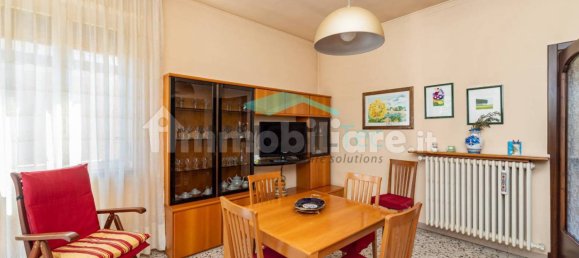 2 bedrooms Villa in Caronno Pertusella, Italy No. 258086 5