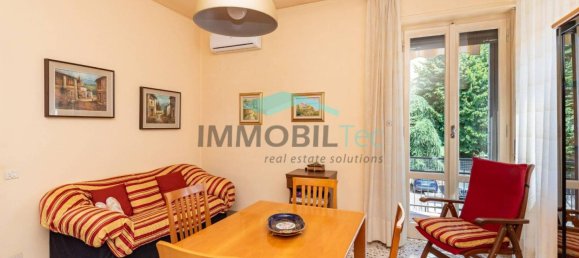 2 bedrooms Villa in Caronno Pertusella, Italy No. 258086 4