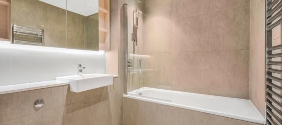 Apartamento T1 em London, United Kingdom N.º 4421 8