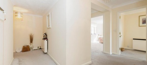 2 bedrooms House in Watford, United Kingdom No. 6157 5