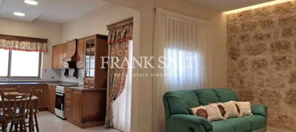 Moradia em banda T2 em Mgarr, Malta N.º 11624 11