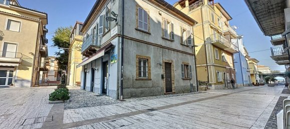 8-Zimmer Haus in Cupra Marittima, Italy, Nr. 81225 34