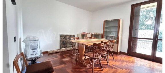 Квартира с 3 комнатами в Пессано кон Борнаго, Италия № 235463 4