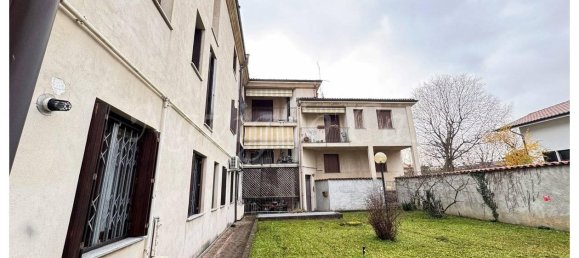 Квартира с 3 комнатами в Пессано кон Борнаго, Италия № 235463 5