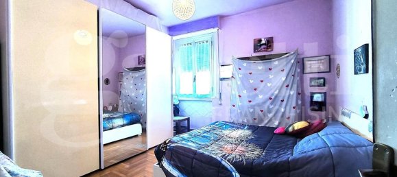 4-salle Appartement à Follonica, Italy No. 12869 6