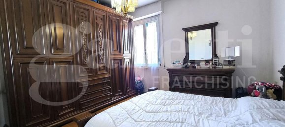 4-salle Appartement à Follonica, Italy No. 12869 13