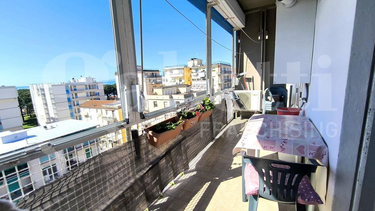 4-salle Appartement à Follonica, Italy No. 12869