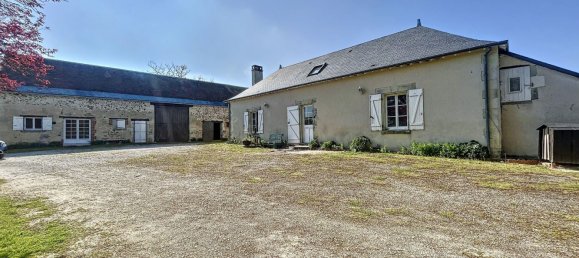 Casa de 5 dormitorios en Chateau-la-Valliere, France No. 54114 15