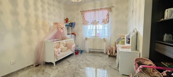 3 bedrooms Villa in Briennon, France No. 206669 12