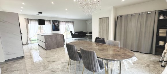 3 bedrooms Villa in Briennon, France No. 206669 29