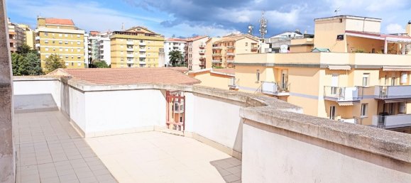 7-salle Penthouse à Sassari, Italy No. 48537 35
