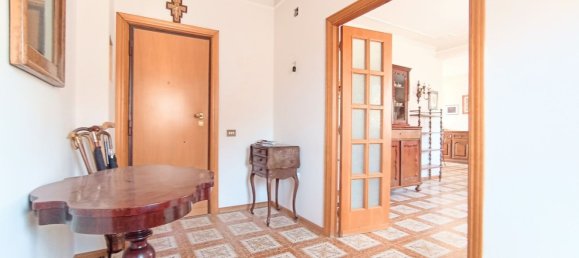 7-salle Penthouse à Sassari, Italy No. 48537 9