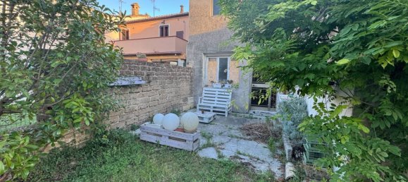 8 bedrooms House in Morrovalle, Italy No. 336718 11