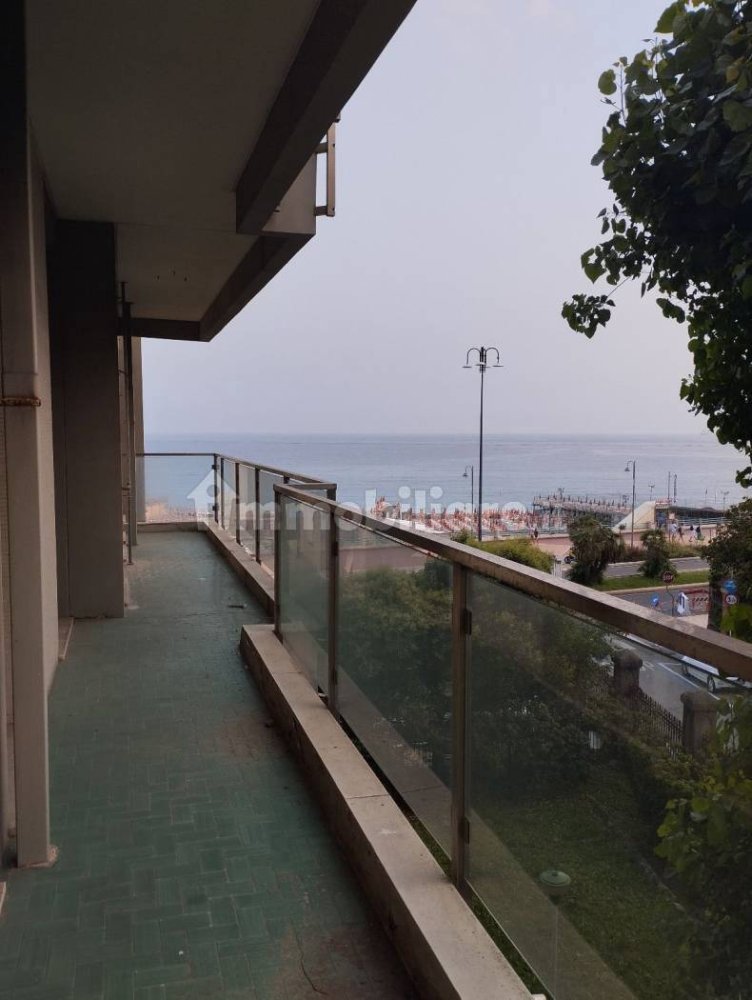 1 bedroom Apartment in Genoa, Italy No. 301612