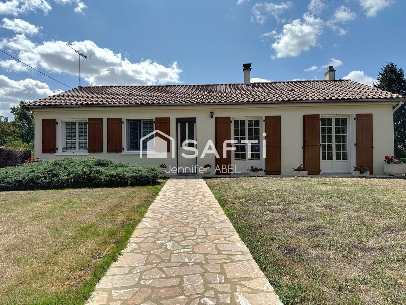 3 Schlafzimmer Haus in Deux-Sevres, France, Nr. 308848