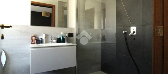 3 bedrooms Apartment in Vicenza, Italy No. 347431 9