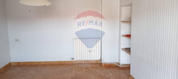 Дом с 6 комнатами в Поньо, Италия № 128703 13