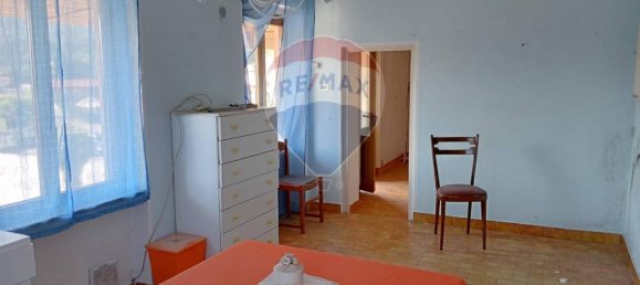 Дом с 6 комнатами в Поньо, Италия № 128703 20