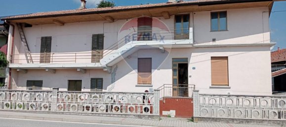 Дом с 6 комнатами в Поньо, Италия № 128703 10