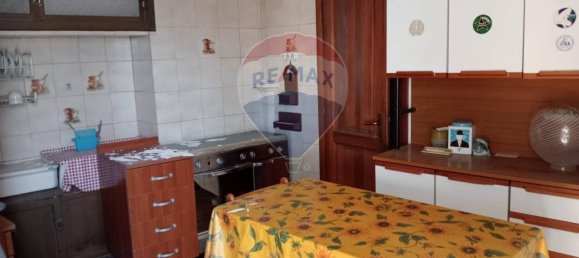 Дом с 6 комнатами в Поньо, Италия № 128703 18