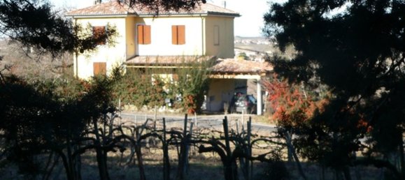 4غرفة منزل في Ziano Piacentino, Italy رقم 253958 2