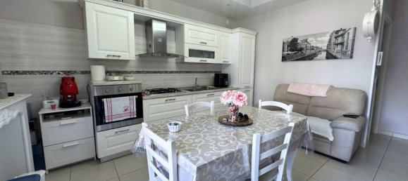 Квартира с 1 спальней в Неаполь, Италия № 329728 3