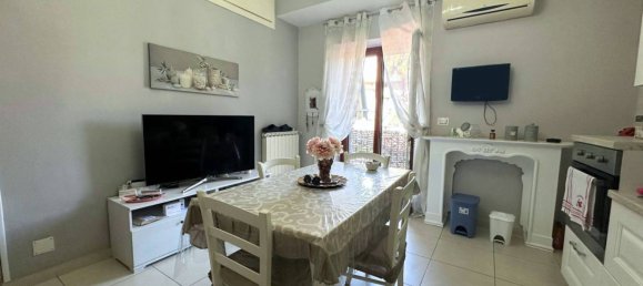 Квартира с 1 спальней в Неаполь, Италия № 329728 2