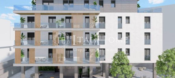 Квартира с 3 спальнями в Бергамо, Италия № 220799 6