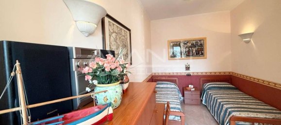 Apartamento de 2 dormitorios en Pollica, Italy No. 313162 20