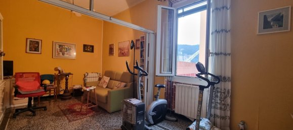 3 rooms Apartment in Genoa, Italy No. 35832 5