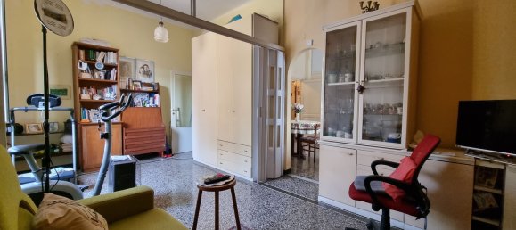 3 rooms Apartment in Genoa, Italy No. 35832 19