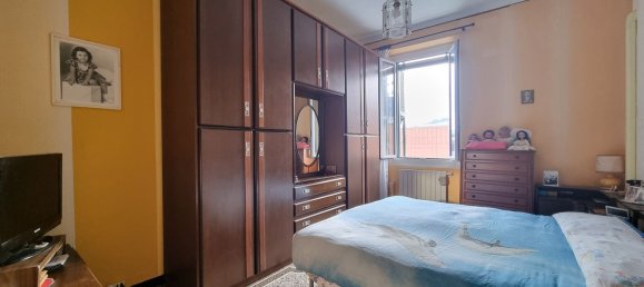 3 rooms Apartment in Genoa, Italy No. 35832 9