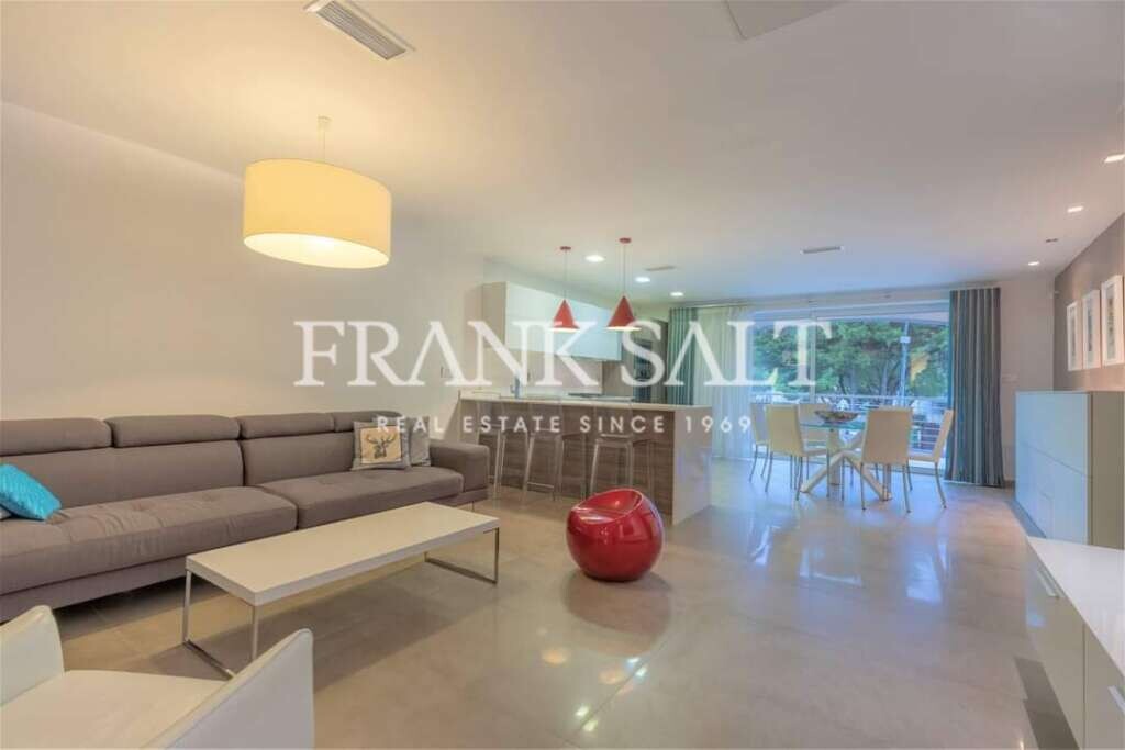 3 bedrooms Apartment in Swieqi, Malta No. 11729